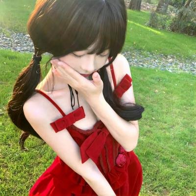 如月微笑